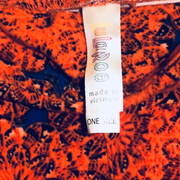 ❗️SOLD❗️LuLaRoe Leggings - Picture 2 of 2